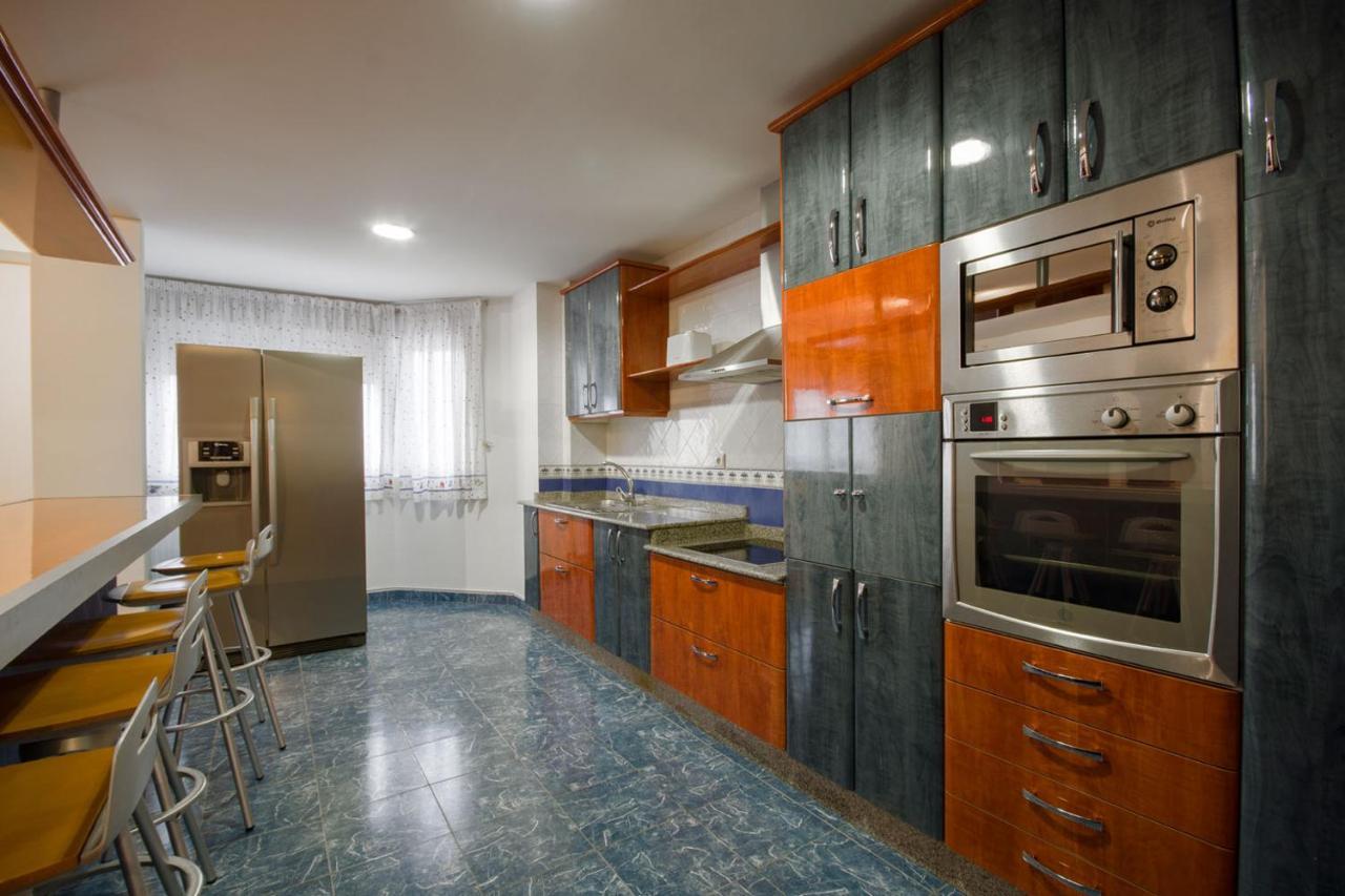 U-Hotel Dario Lugo Bagian luar foto