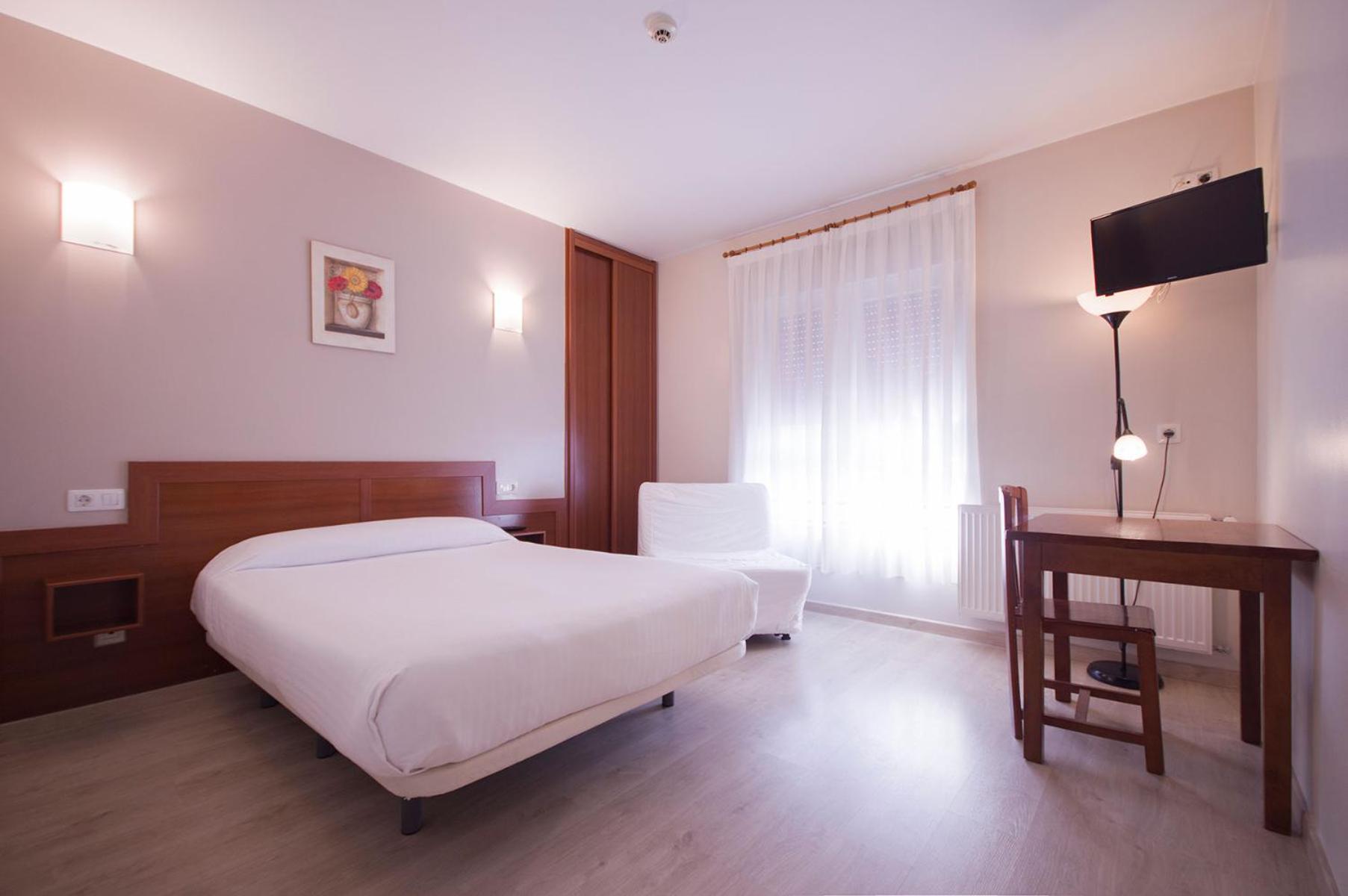 U-Hotel Dario Lugo Bagian luar foto