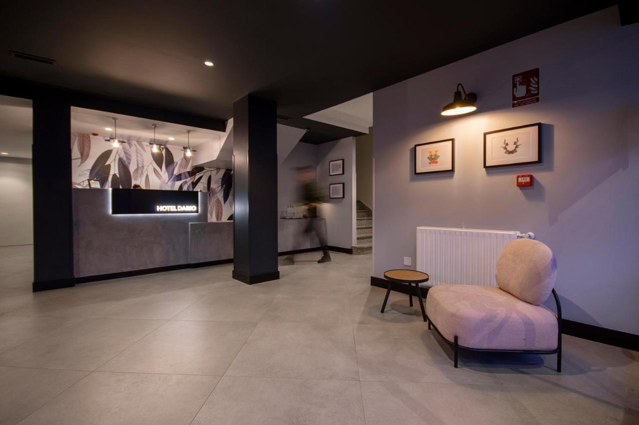 U-Hotel Dario Lugo Bagian luar foto
